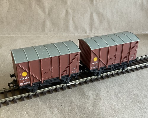 Two hornby dublo 3 rail - hornby,
