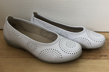 HOTTER COMFORT "PRECIOUS" WHITE LEATHER SHOES SIZE: UK 4.5 / EU 37.5