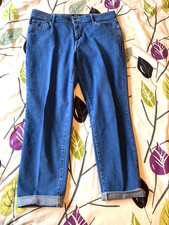 TU, BLUE DENIM GIRLFRIEND STRETCH JEANS, SIZE 18 VGC
