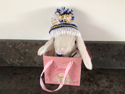 Bnwt white bunny with - bunny,