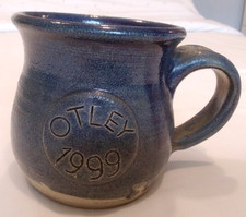 Handmade Handpainted Stoneware Otley Pottery Studio Cup 1999 Midnight Blue