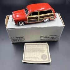 National Motor Museum Mint Red 1949 Ford Custom Woody Station Wagon 1:32 BOXED