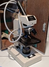 Swift M3200 Binocular Compound Microscope with Wooden Case – Vintage Lab