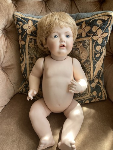 Reproduction porcelain boy - reproduction,