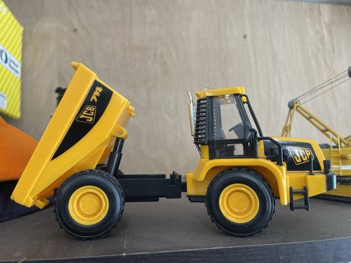 2001 model toy - 714, dumper