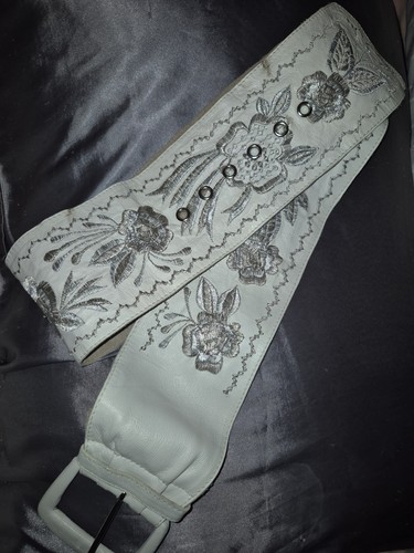 Vintage cornelia james wide - james,