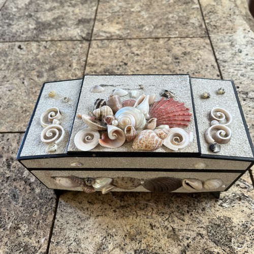 Ladies vintage jewelry - jewelry, box