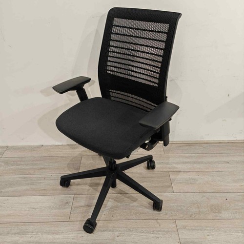 Steelcase think operator - steelcase, v2