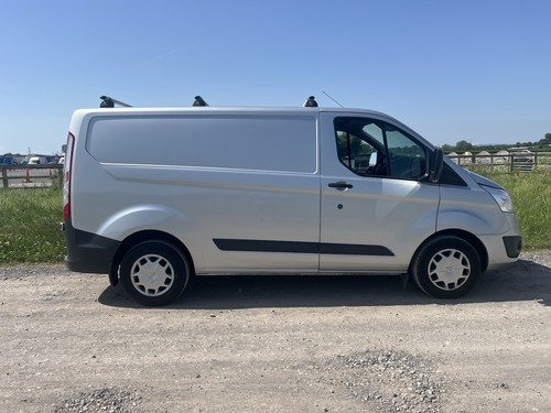 Ford transit swb custom - swb,