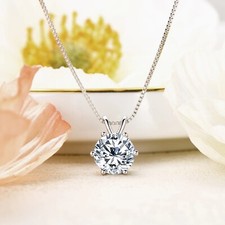 3ct Pendant Necklace White