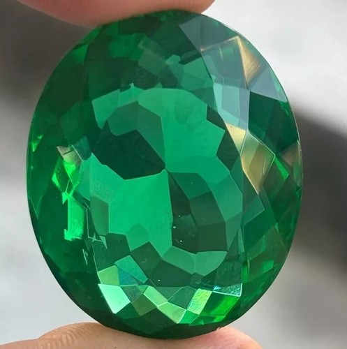 Colombian huge oval cut green - cut,