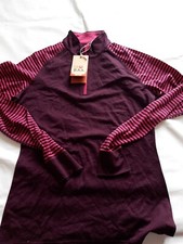 IsoBaa Ladies Top. Zip. Merino