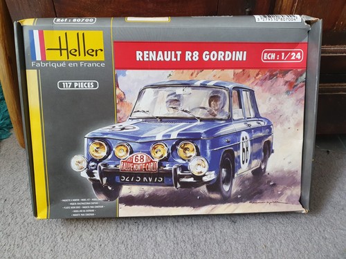 80700 heller renault r8 - 1:24,