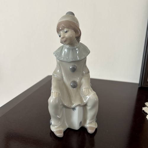 Lladro jester clown sitting - jester, on