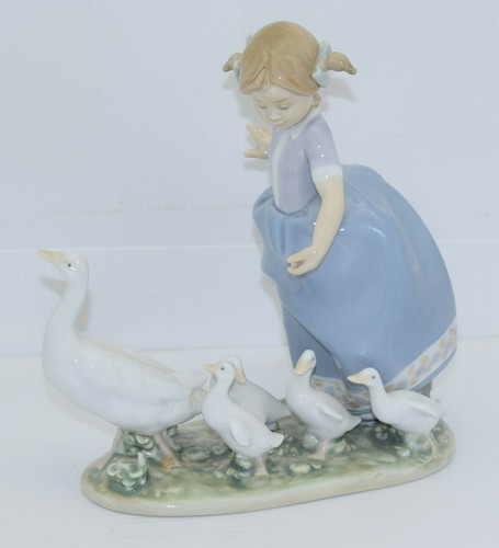 Lladro hurry now 5503 - hurry, young