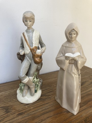 Spanish porcelain figurines - figurines,, a