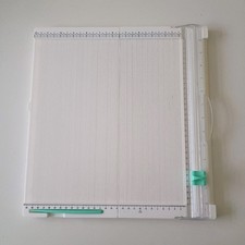 Scoreboard/Trimmer Foldable