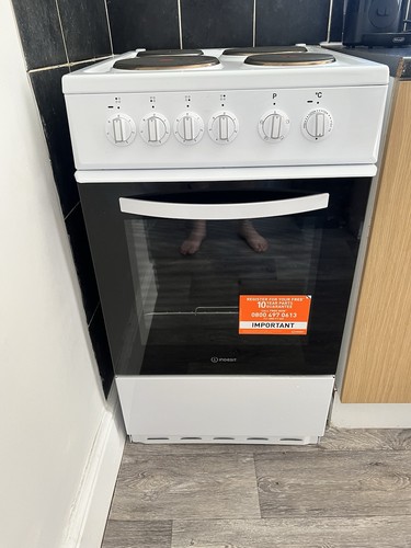 Indesit electric single oven - indesit,