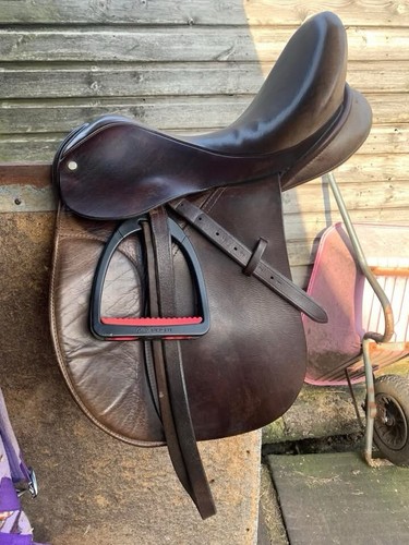 Gp saddle - 17’’,