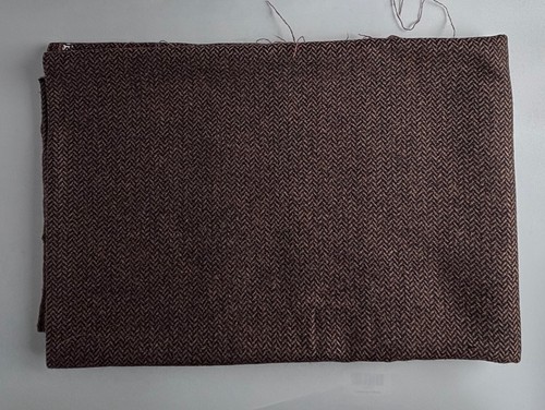 Pure new wool remnant - , brown