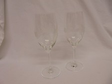 VINTAGE PAIR OF ROYAL SCOT CRYSTAL FLOWER OF SCOTLAND THISTLE WINE GLASS HAND