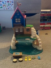 Sylvanian families secret island playhouse with box and furniture