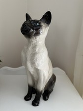 Beswick  Large  Siamese Cat