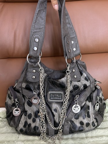 Animal print shoulder - animal,