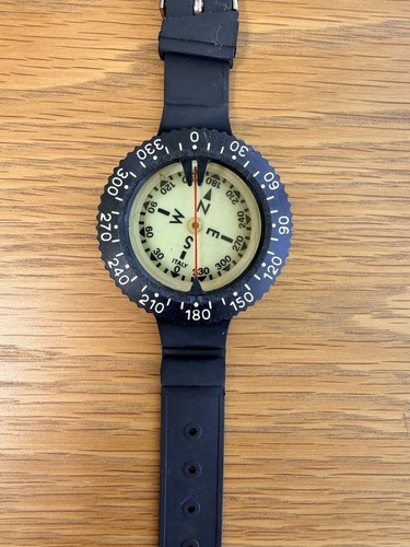 Diving wrist compass - wrist,