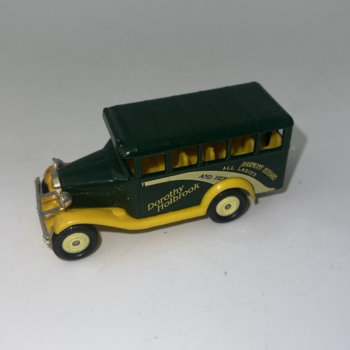 Corgi bedford bus - bus, in