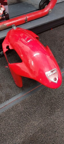 Ducati 999 749 - 999,