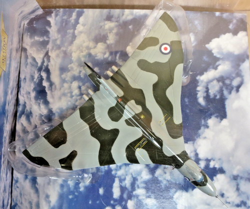 Corgi aa31204 avro vulcan - aa31204, b.2