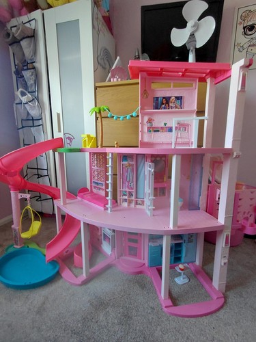 Barbie dream house three - barbie,