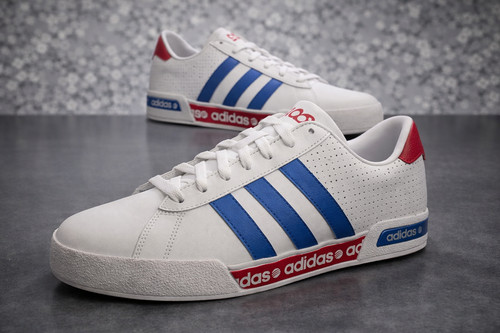 Size adidas daily - 7.5,