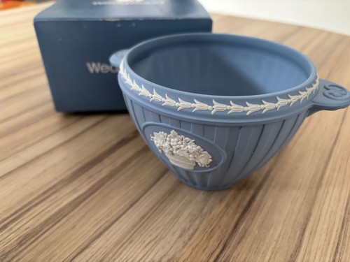 Wedgwood blue jasperware sugar - wedgwood,