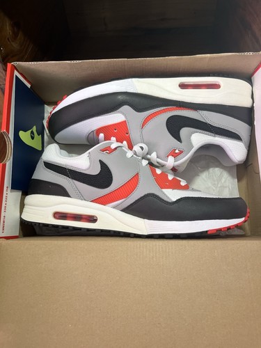 Air max light essential - air,