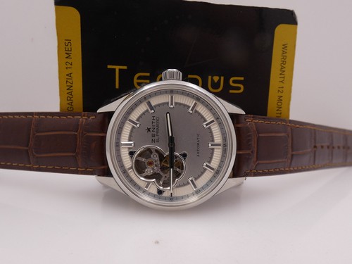 Zenith primero synopsis - el,