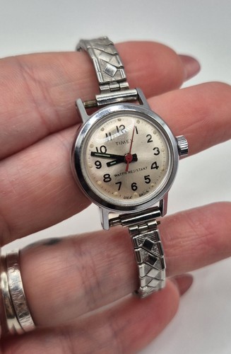Timex vintage 1970s mechanical - timex,