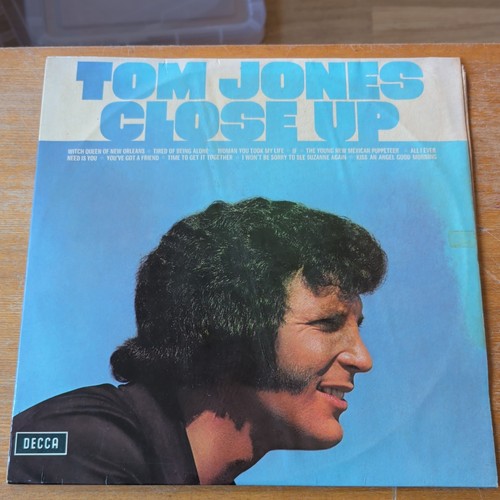 Tom jones close 12 vinyl - up,