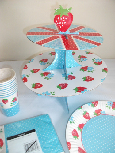 Party plates cups - , cake