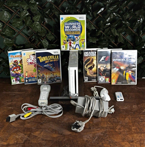 Nintendo wii white console - white,