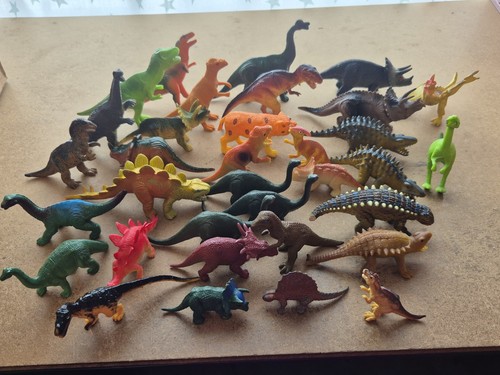 Unbranded dinosaurs bundle - unbranded,