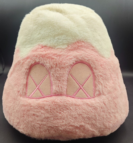 Kaws holiday japan mount fuji - japan,