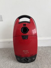MIELE S716 Cat & Dog TT Vacuum