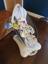 4moms Mamaroo Rocker Baby Bouncer, with New Born Insert