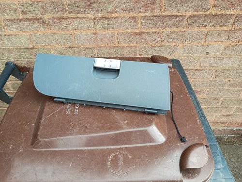 Glovebox plastic lid - glovebox,
