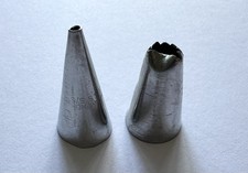 2 Vintage Stainless Steel Cake Decorating Icing Piping Sugarcraft Nozzles