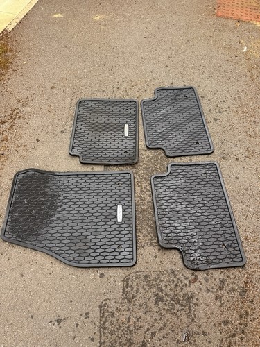 Genuine jaguar pace rubber - e-pace,
