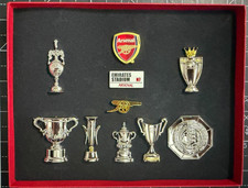 Arsenal Trophy 10 Pin Badge
