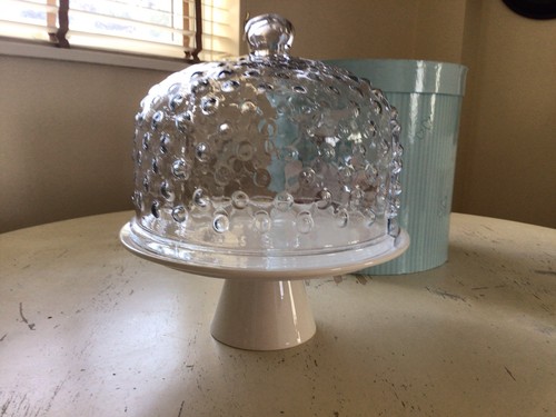 Cake stand - cake,
